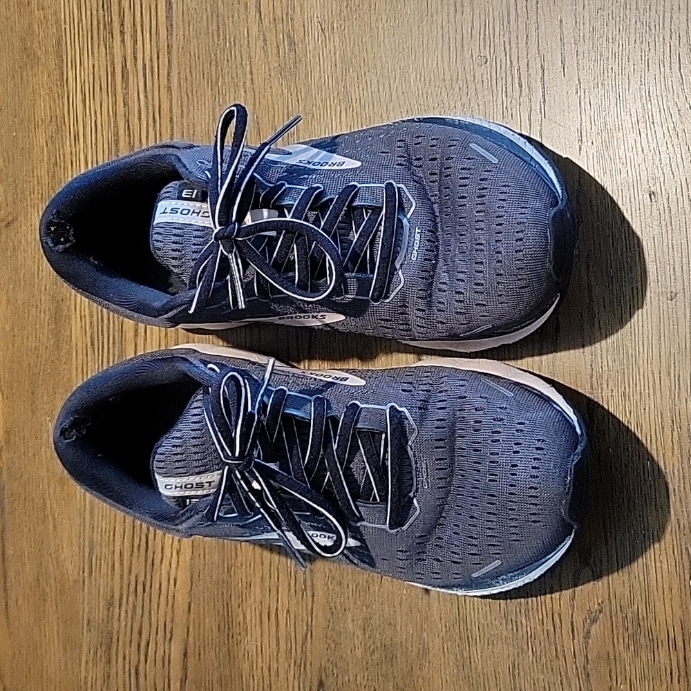 Brooks sneakers